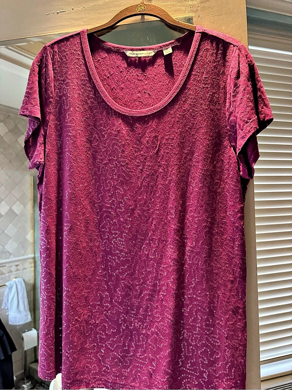 Isaac Mizrahi Live! Short Sleeve Scoop Neck Sequin T-Shirt! Pink Medium